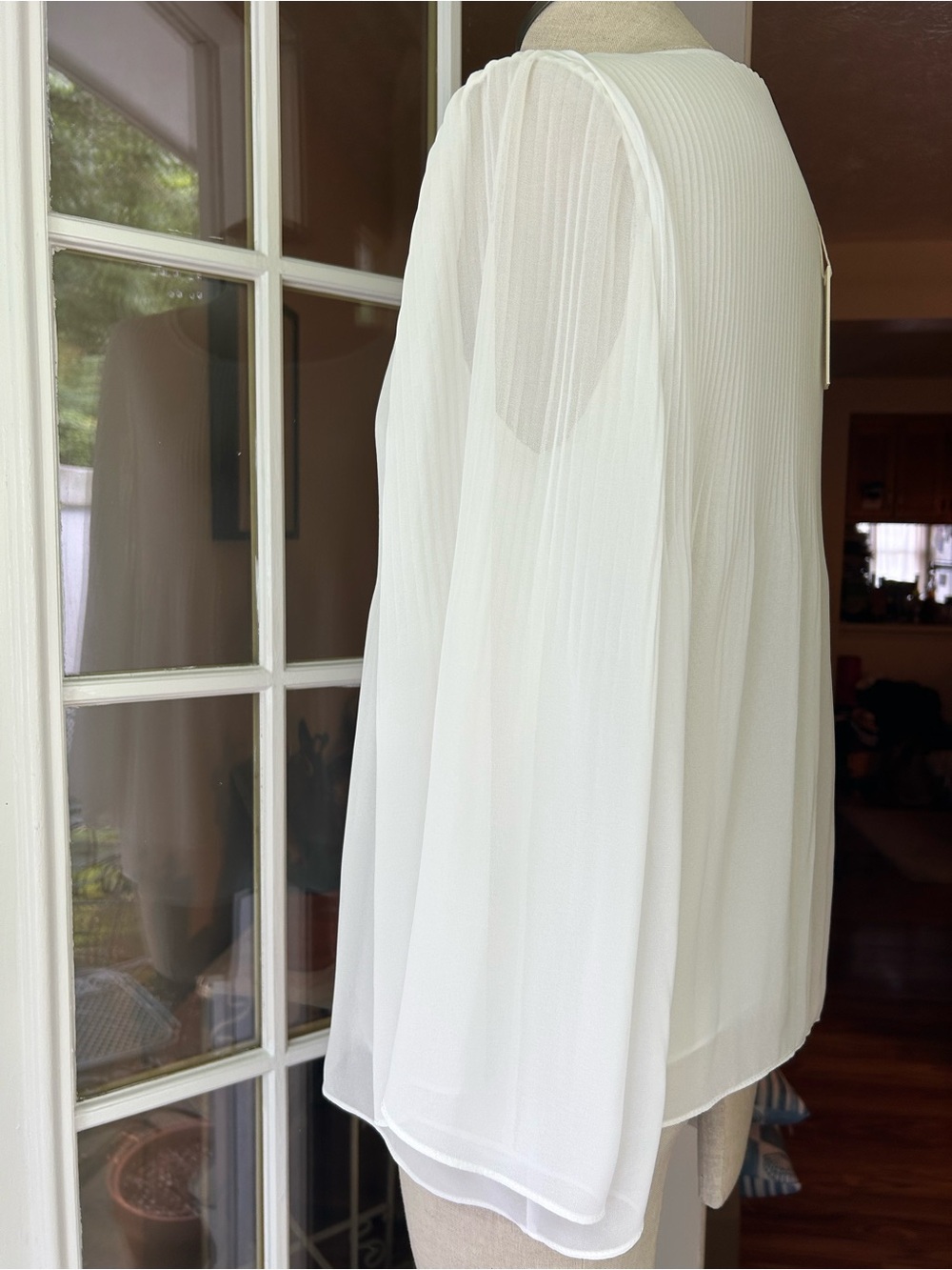 Max Studio Ivory Pleated Chiffon Tunic Blouse new with tags medium. - Picture 10 of 12